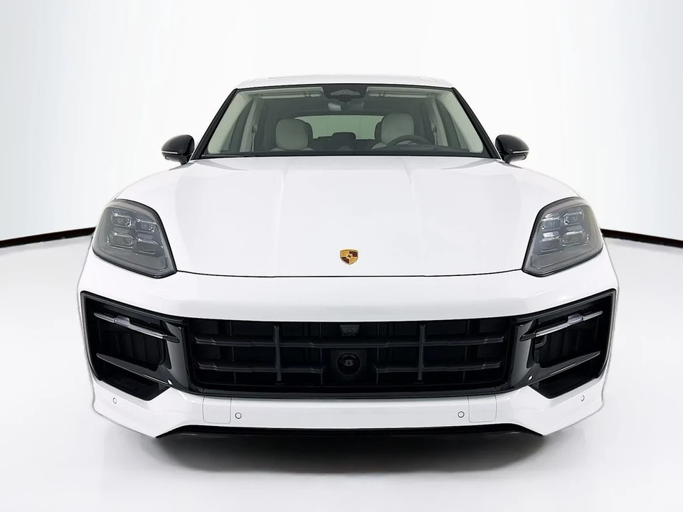 2026 Porsche 9Y0/9Y3 Cayenne GTS - Image 6 of 31