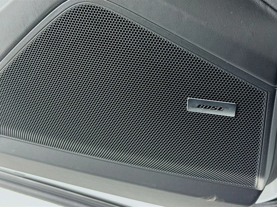 2026 Porsche 9Y0/9Y3 Cayenne GTS - Image 13 of 31