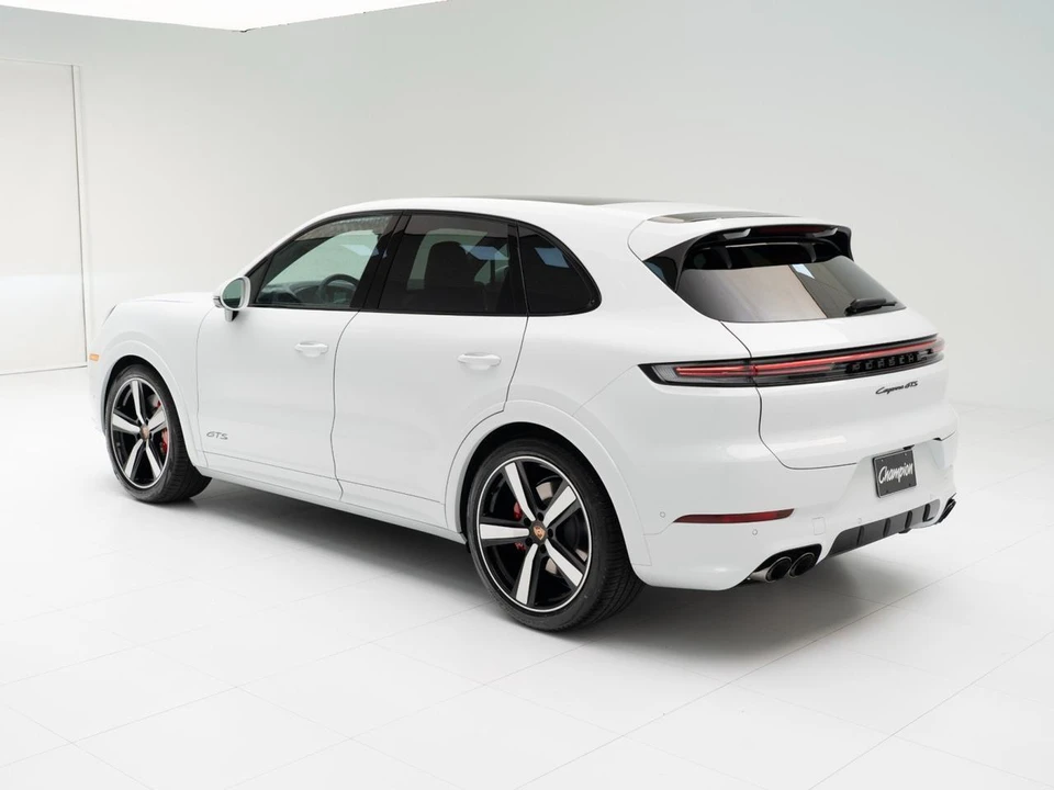 2026 Porsche 9Y0/9Y3 Cayenne GTS - Image 3 of 31