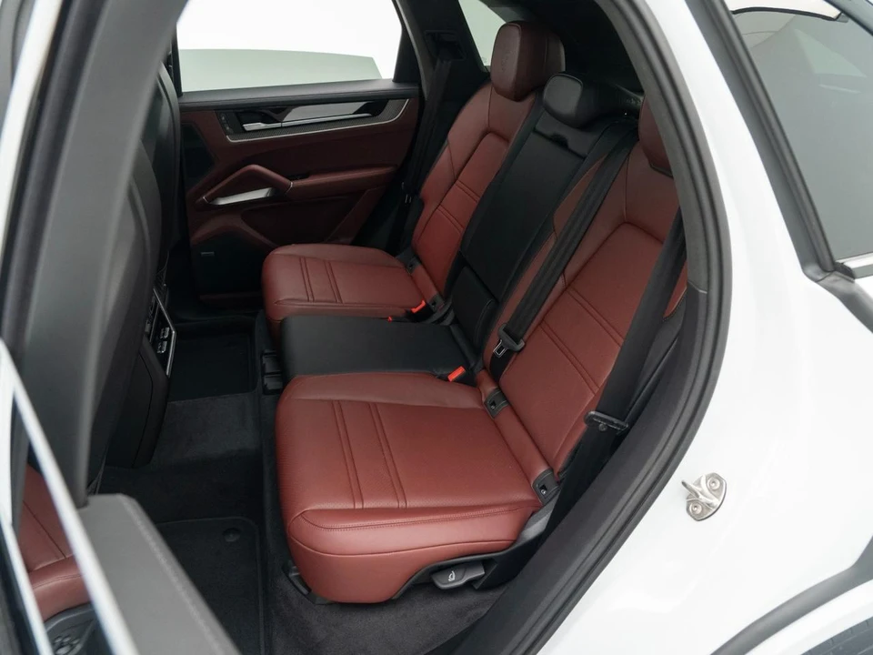 2026 Porsche 9Y0/9Y3 Cayenne GTS - Image 30 of 31