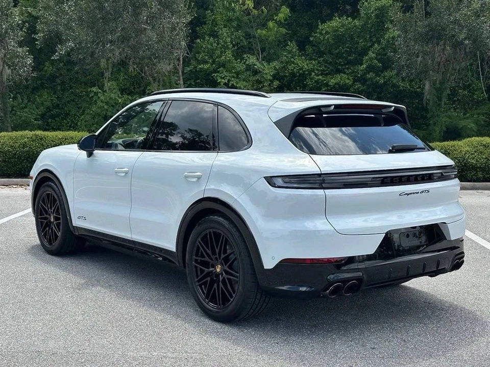 2026 Porsche 9Y0/9Y3 Cayenne GTS - Image 3 of 5