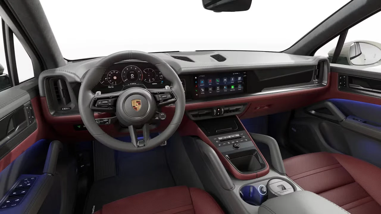 2026 Porsche Cayenne - Image 28 of 31