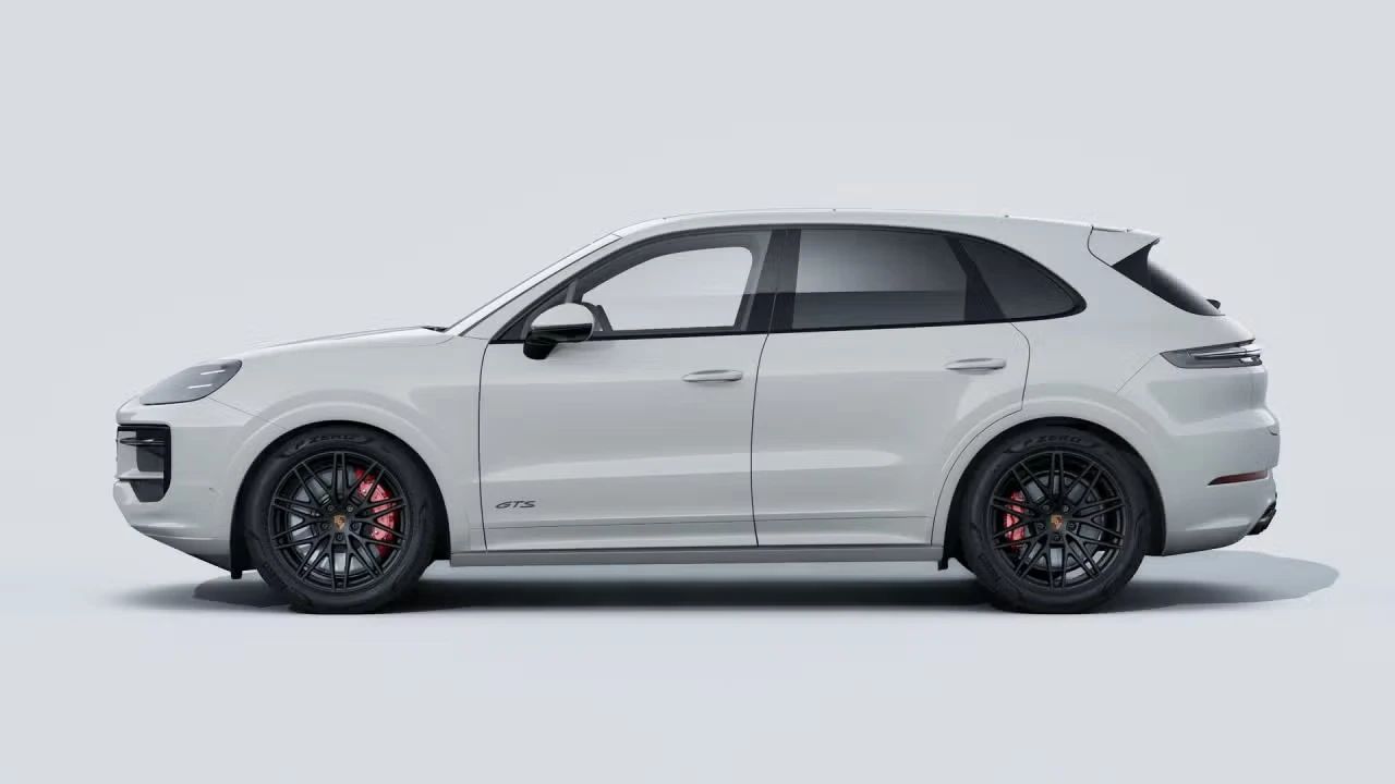 2026 Porsche Cayenne - Image 12 of 31