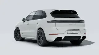 2026 Porsche Cayenne - Image 21 of 31