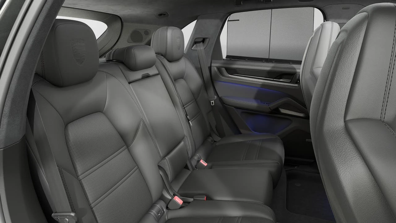 2026 Porsche 9Y0/9Y3 Cayenne GTS - Image 13 of 14