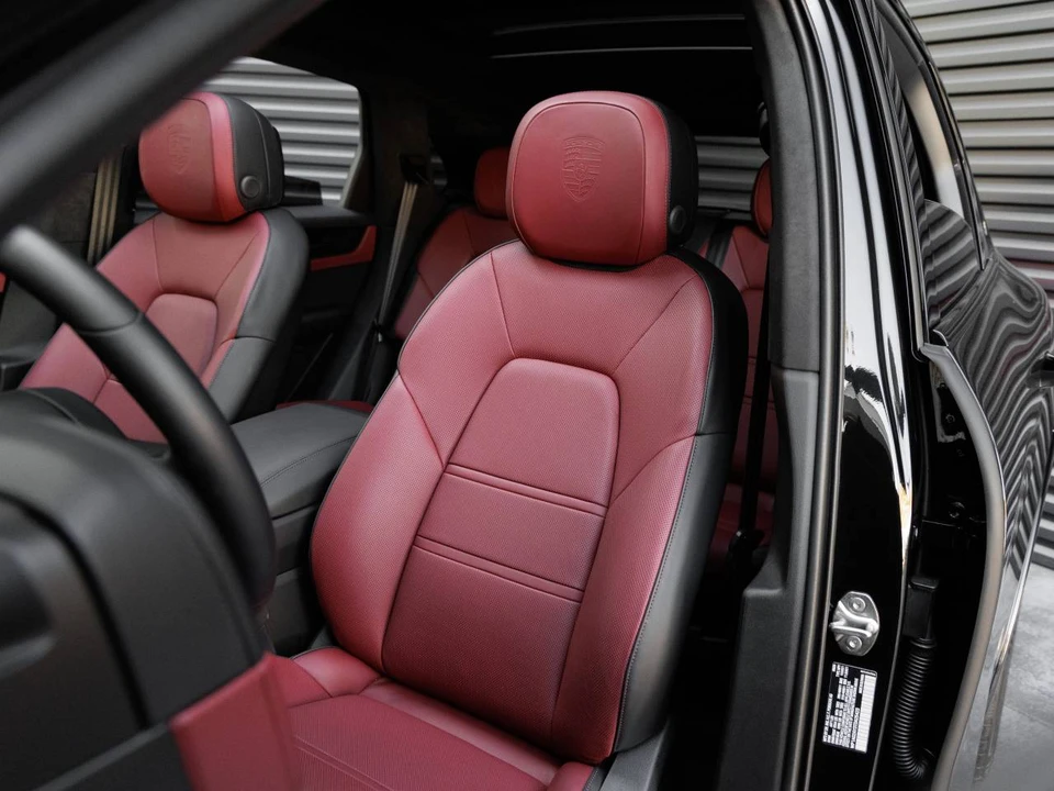 2026 Porsche 9Y0/9Y3 Cayenne GTS - Image 5 of 5