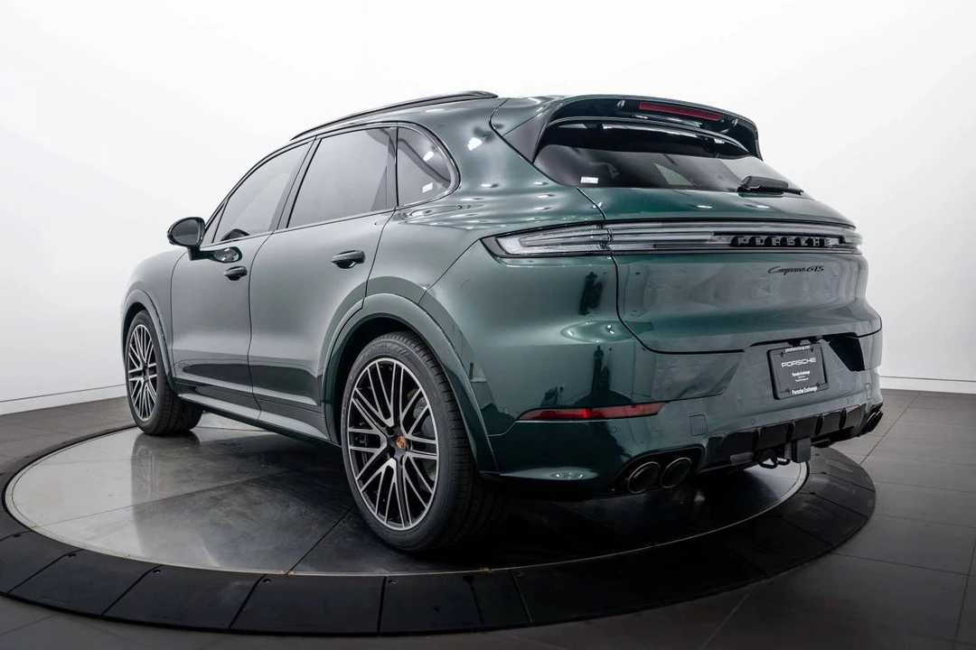 2026 Porsche 9Y0/9Y3 Cayenne GTS - Image 3 of 4