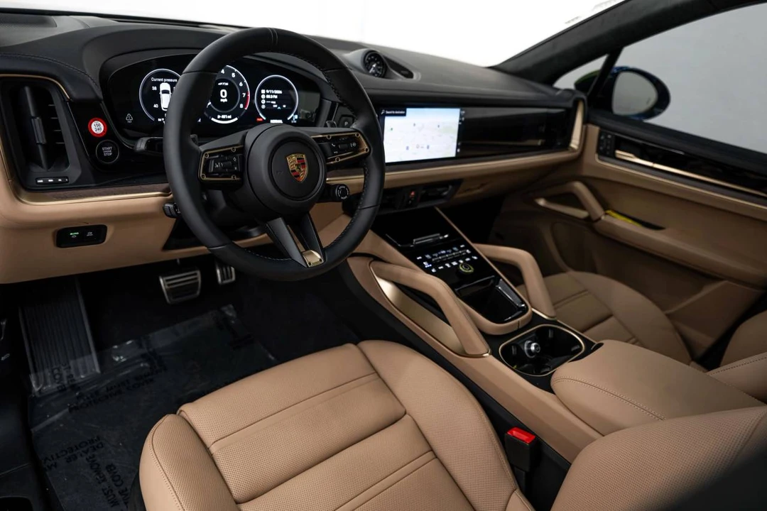 2026 Porsche 9Y0/9Y3 Cayenne GTS - Image 4 of 4