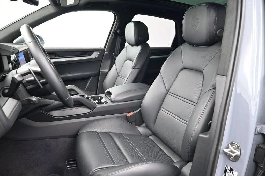 2026 Porsche 9Y0/9Y3 Cayenne GTS - Image 5 of 5
