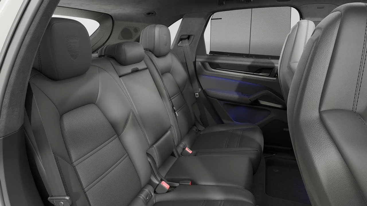 2026 Porsche 9Y0/9Y3 Cayenne GTS - Image 13 of 14