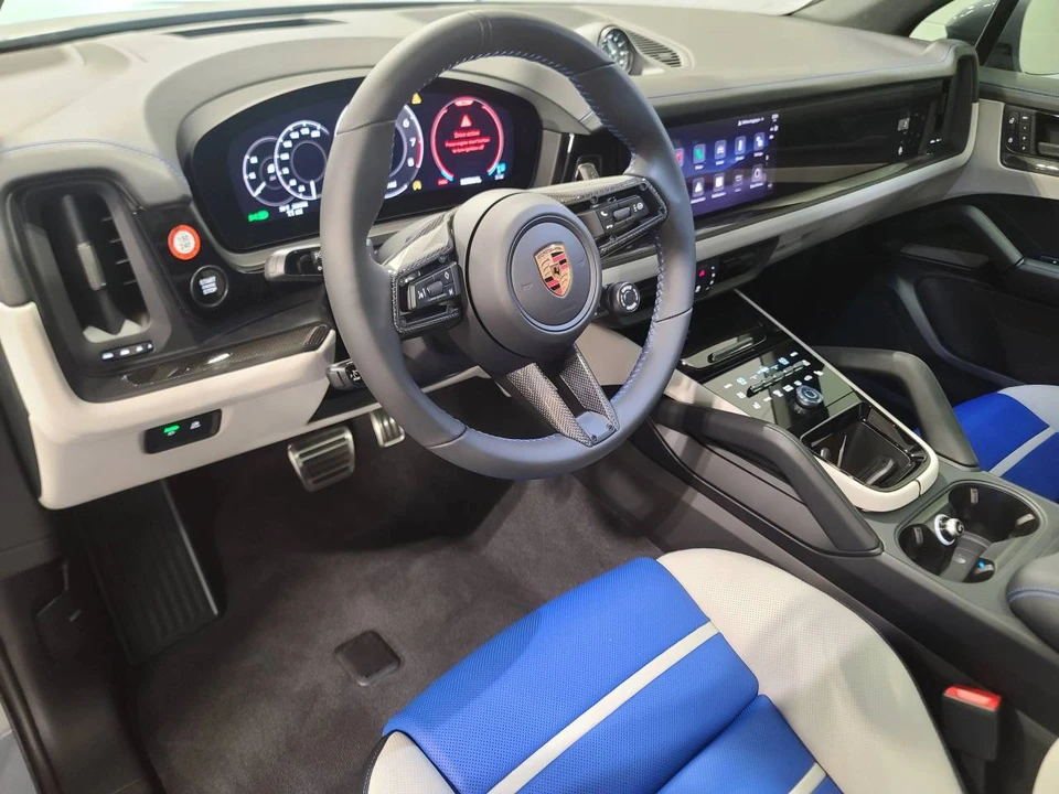 2026 Porsche 9Y0/9Y3 Cayenne GTS - Image 4 of 5