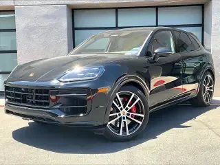 2026 Porsche 9Y0/9Y3 Cayenne GTS - Image 5 of 31