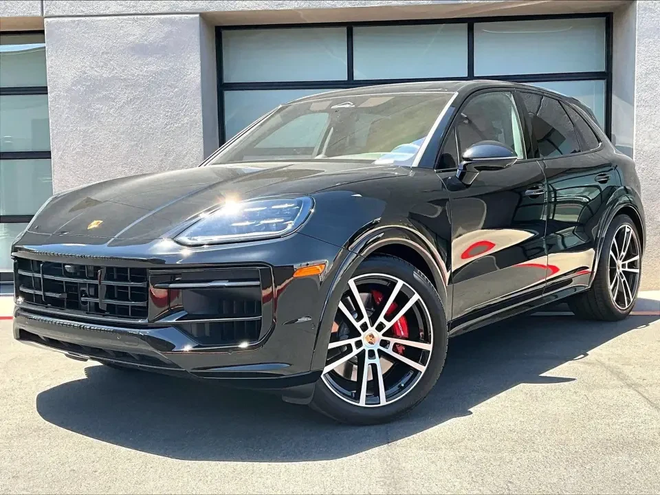2026 Porsche 9Y0/9Y3 Cayenne GTS - Image 7 of 31