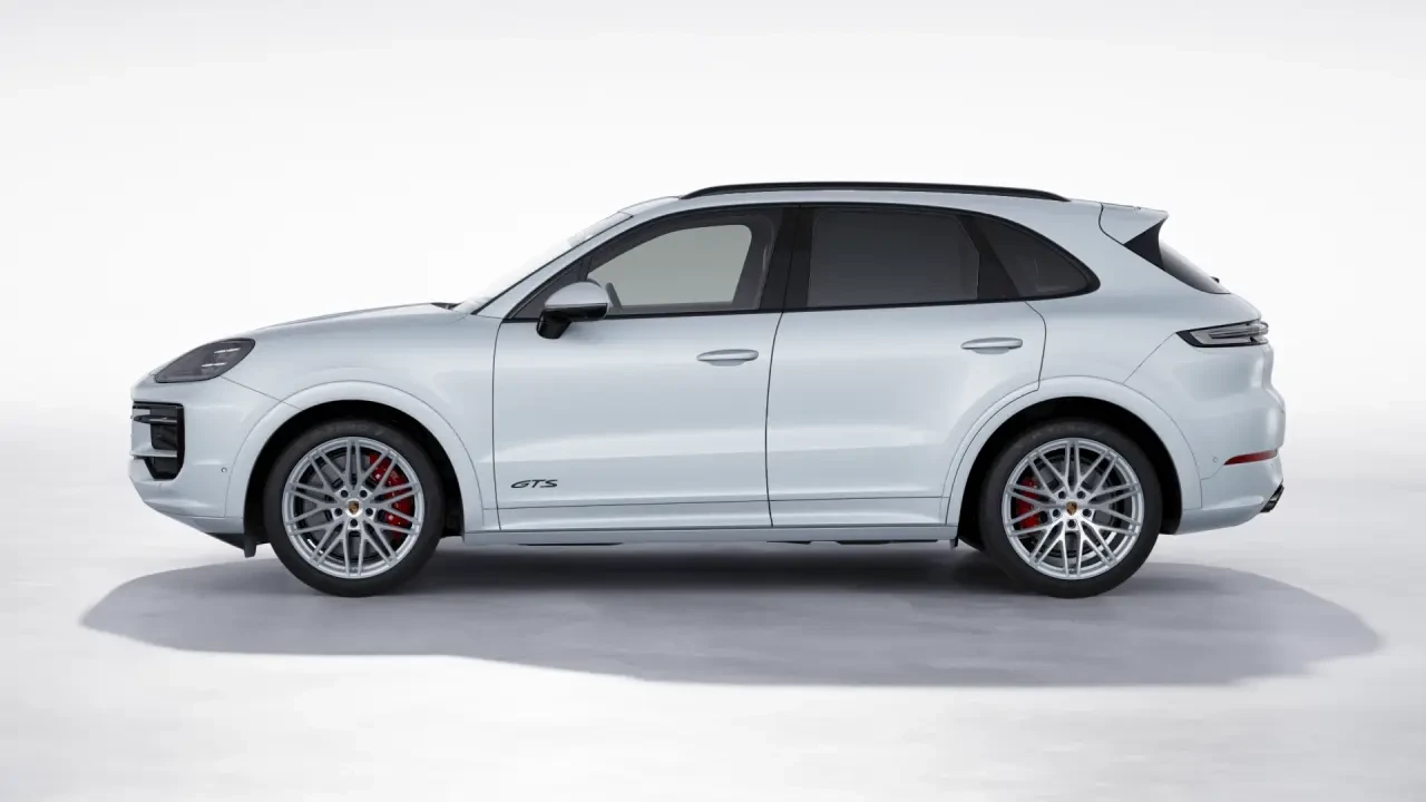 2026 Porsche 9Y0/9Y3 Cayenne GTS - Image 16 of 31
