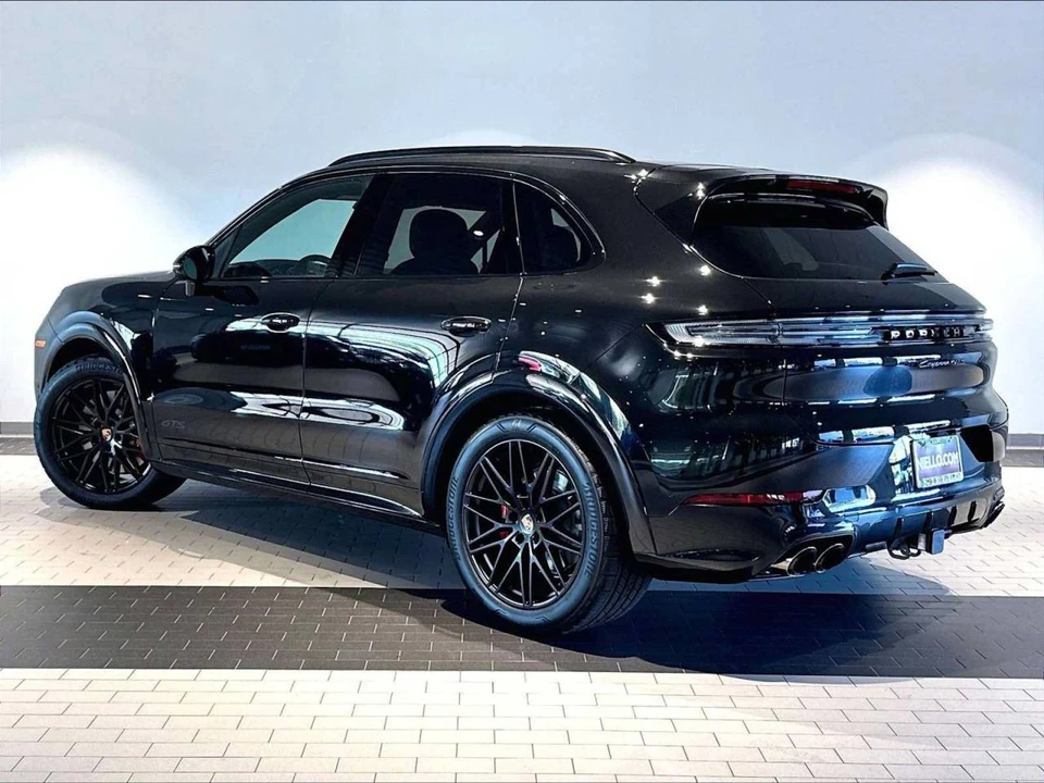 2026 Porsche 9Y0/9Y3 Cayenne GTS - Image 3 of 5