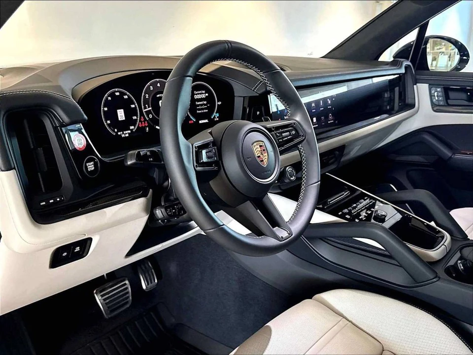 2026 Porsche 9Y0/9Y3 Cayenne GTS - Image 4 of 5