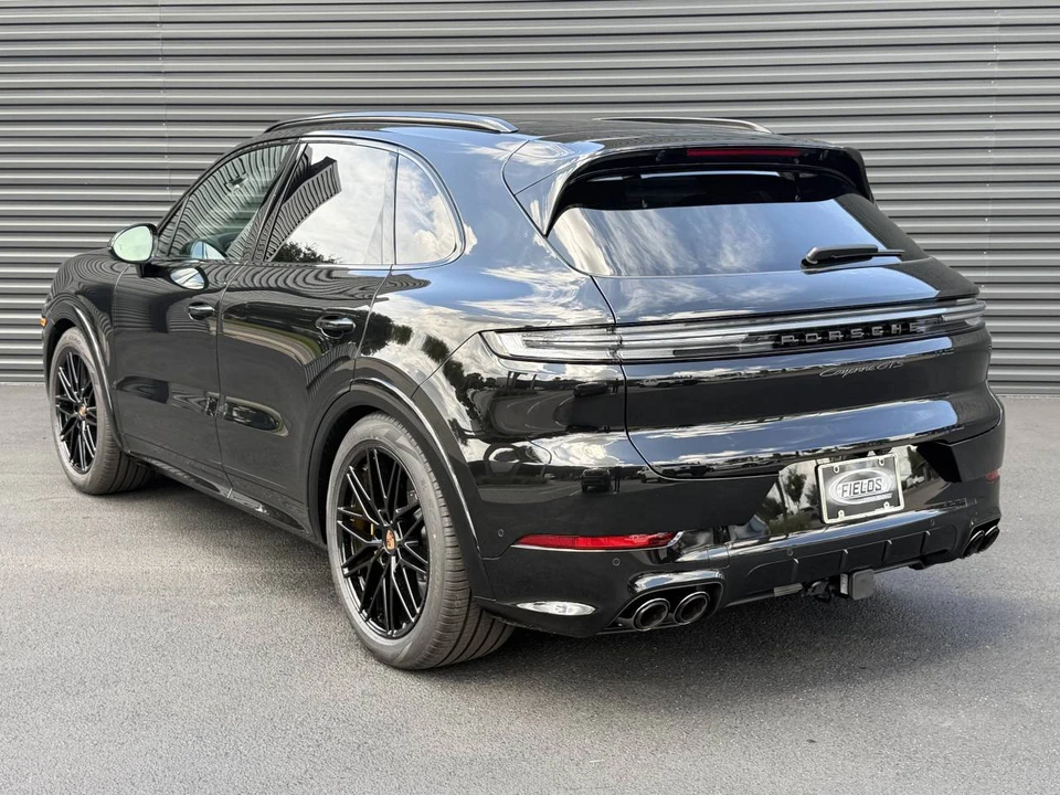 2026 Porsche 9Y0/9Y3 Cayenne GTS - Image 3 of 4