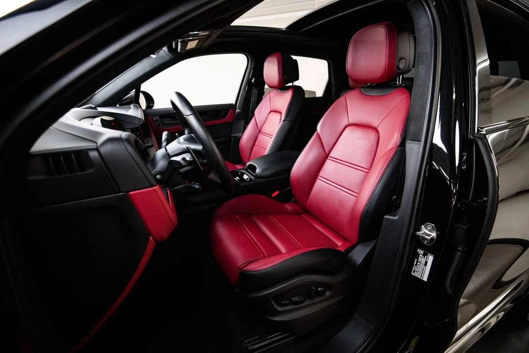 2026 Porsche 9Y0/9Y3 Cayenne GTS - Image 5 of 5