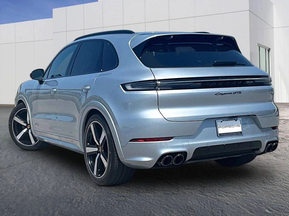 2026 Porsche 9Y0/9Y3 Cayenne GTS - Image 3 of 5