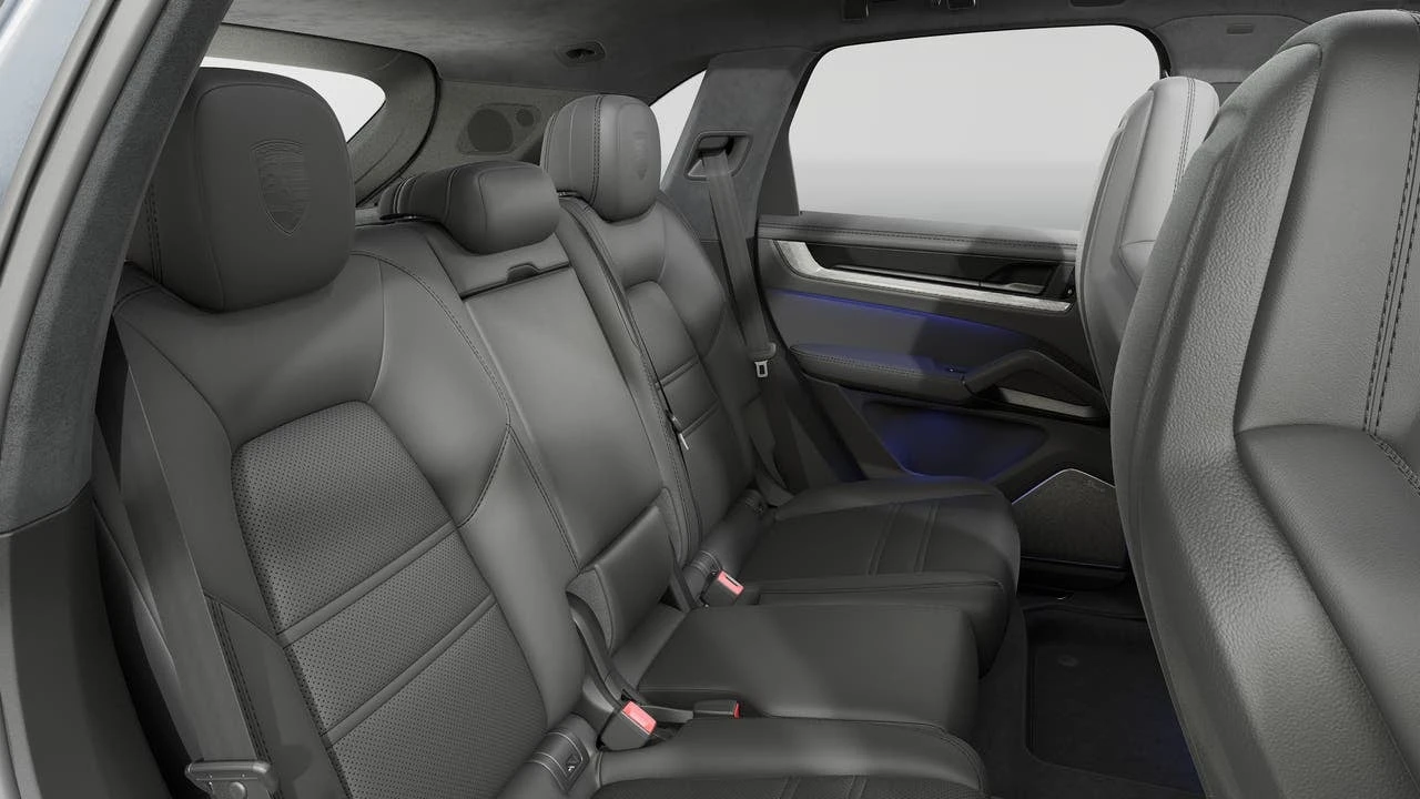 2026 Porsche 9Y0/9Y3 Cayenne GTS - Image 13 of 14