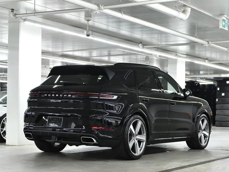 2026 Porsche 9Y0/9Y3 Cayenne - Image 3 of 4