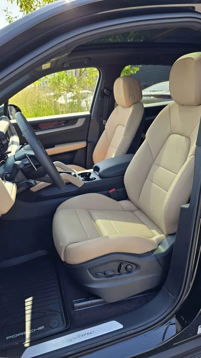 2026 Porsche 9Y0/9Y3 Cayenne - Image 7 of 13