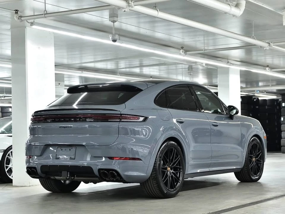 2026 Porsche 9Y0/9Y3 Cayenne - Image 3 of 4