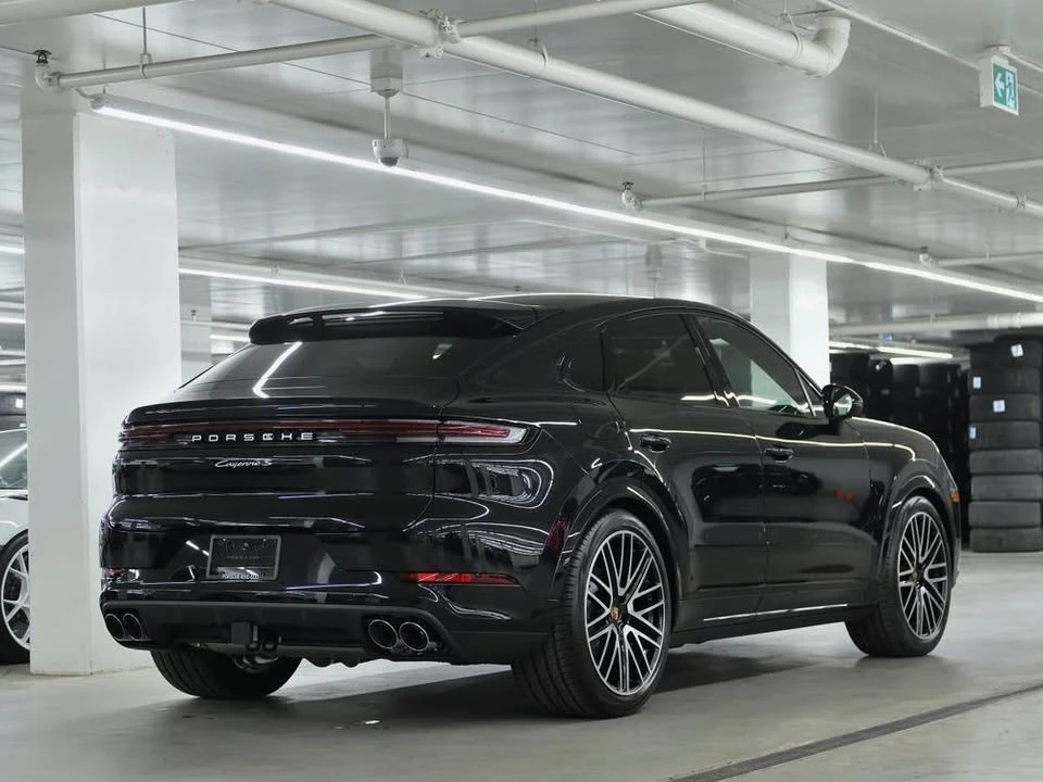 2026 Porsche 9Y0/9Y3 Cayenne - Image 3 of 4