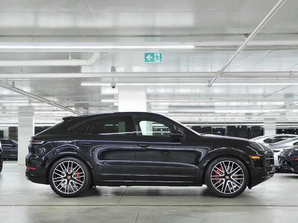 2026 Porsche 9Y0/9Y3 Cayenne - Image 2 of 4