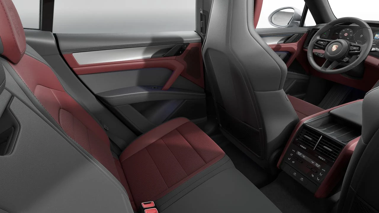 2026 Porsche 9Y0/9Y3 Cayenne Coupe - Image 14 of 14