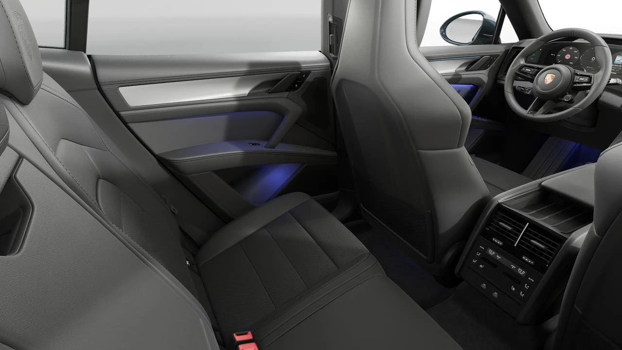 2026 Porsche 9Y0/9Y3 Cayenne Coupe - Image 14 of 14