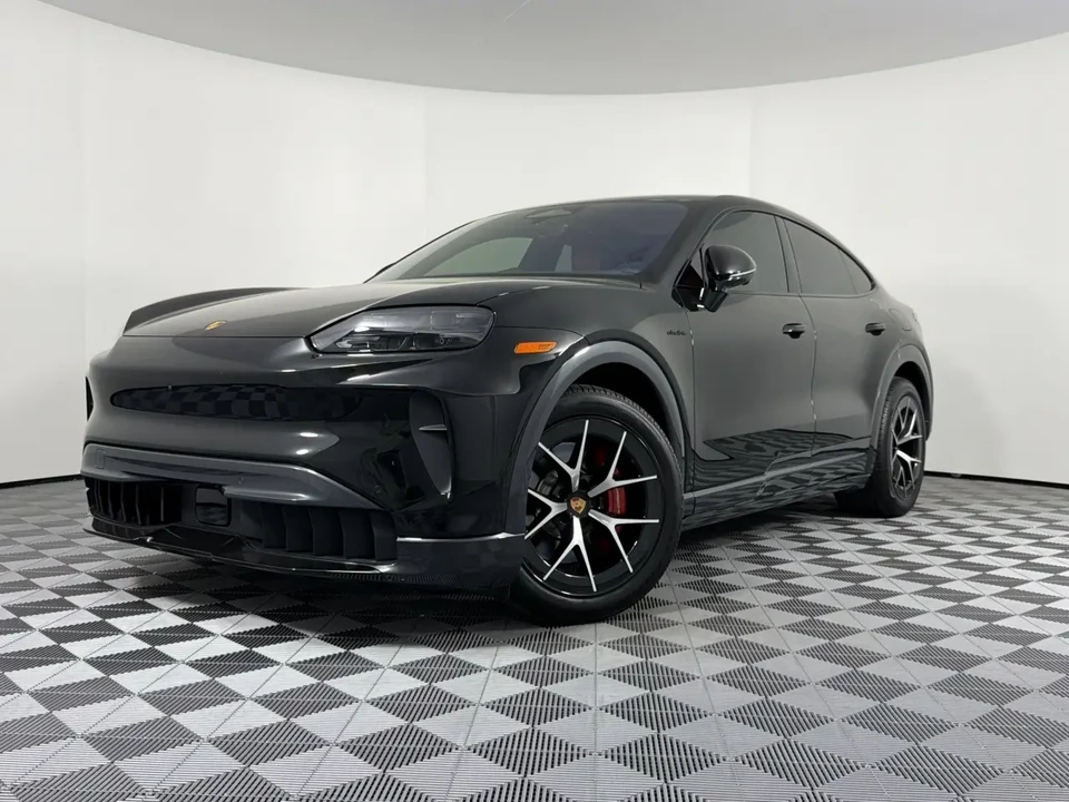 2026 Porsche 9Y0/9Y3 Cayenne Coupe - Image 8 of 31