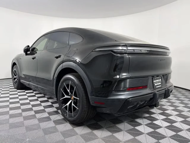 2026 Porsche 9Y0/9Y3 Cayenne Coupe - Image 18 of 31