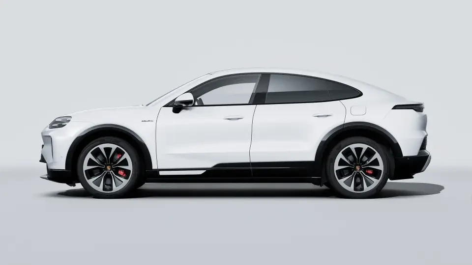 2026 Porsche 9Y0/9Y3 Cayenne Coupe - Image 15 of 30