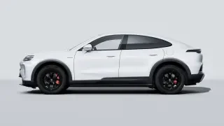 2026 Porsche 9Y0/9Y3 Cayenne Coupe - Image 13 of 30