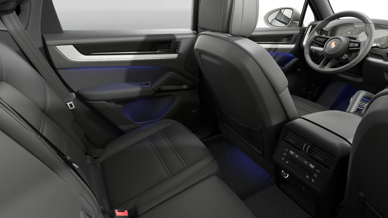 2026 Porsche Cayenne - Image 14 of 14