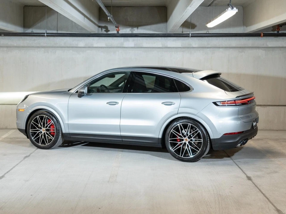 2026 Porsche 9Y0/9Y3 Cayenne Coupe - Image 3 of 28