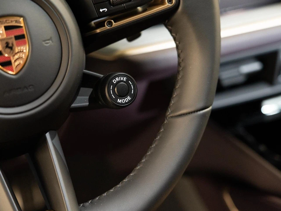 2026 Porsche 9Y0/9Y3 Cayenne Coupe - Image 23 of 28
