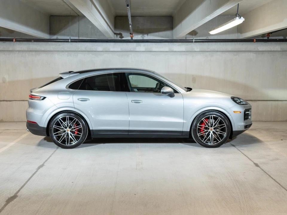 2026 Porsche 9Y0/9Y3 Cayenne Coupe - Image 8 of 28