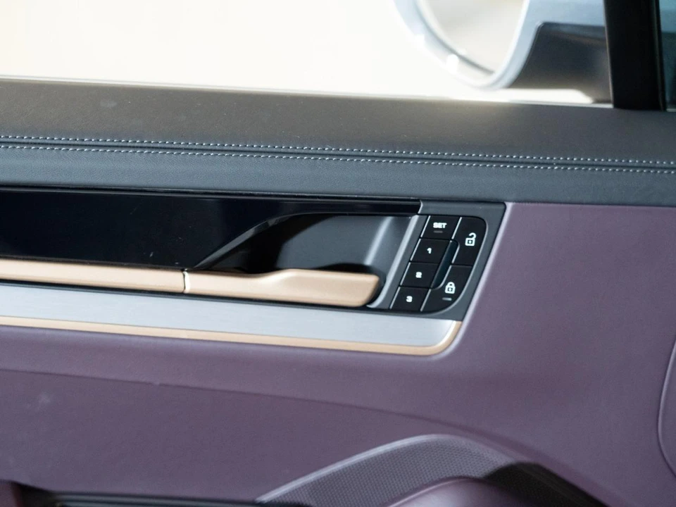 2026 Porsche 9Y0/9Y3 Cayenne Coupe - Image 17 of 28