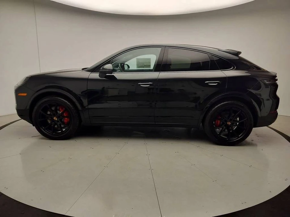 2026 Porsche 9Y0/9Y3 Cayenne Coupe - Image 2 of 4