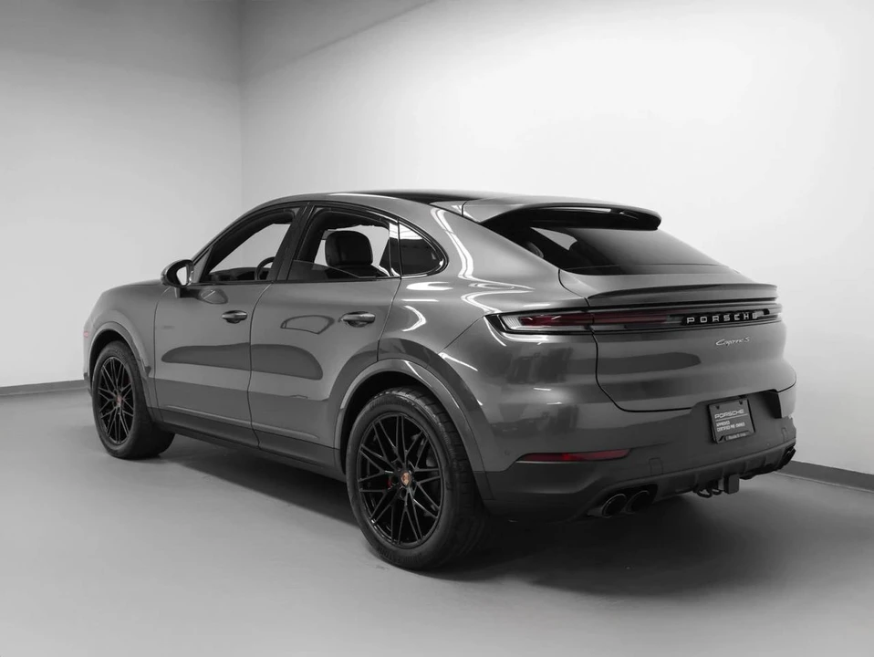 2026 Porsche 9Y0/9Y3 Cayenne Coupe - Image 3 of 4