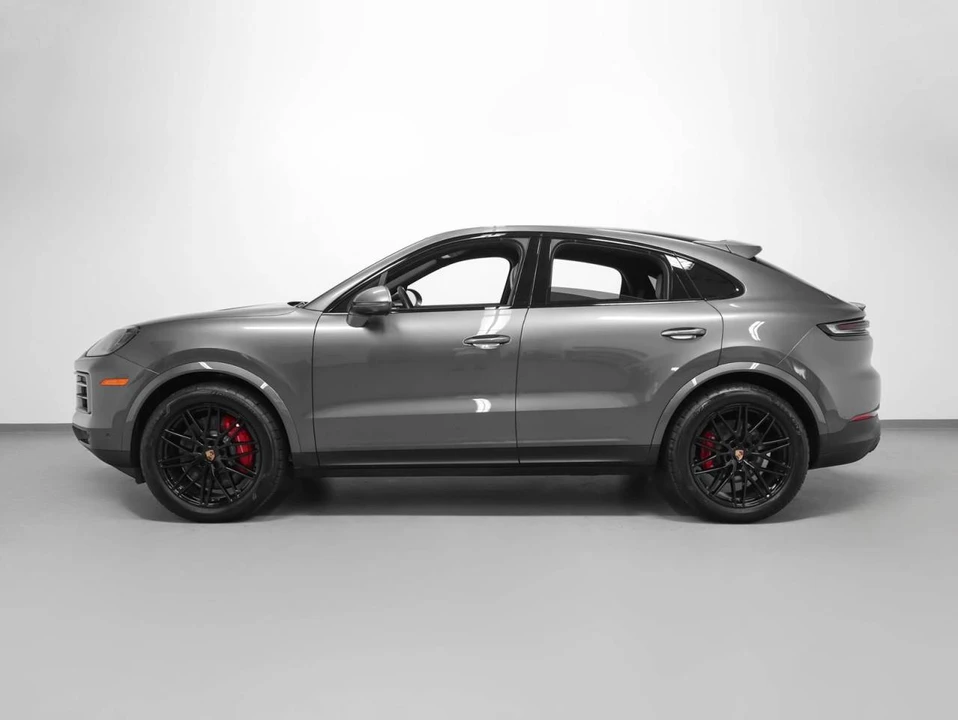 2026 Porsche 9Y0/9Y3 Cayenne Coupe - Image 2 of 4