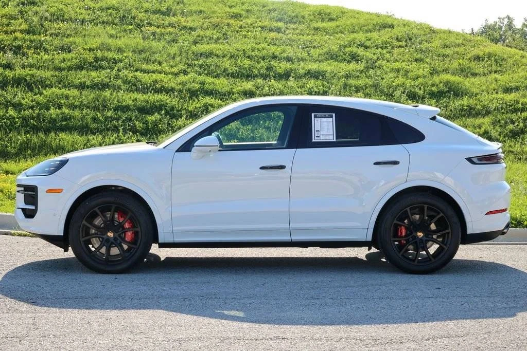 2026 Porsche 9Y0/9Y3 Cayenne Coupe - Image 2 of 5