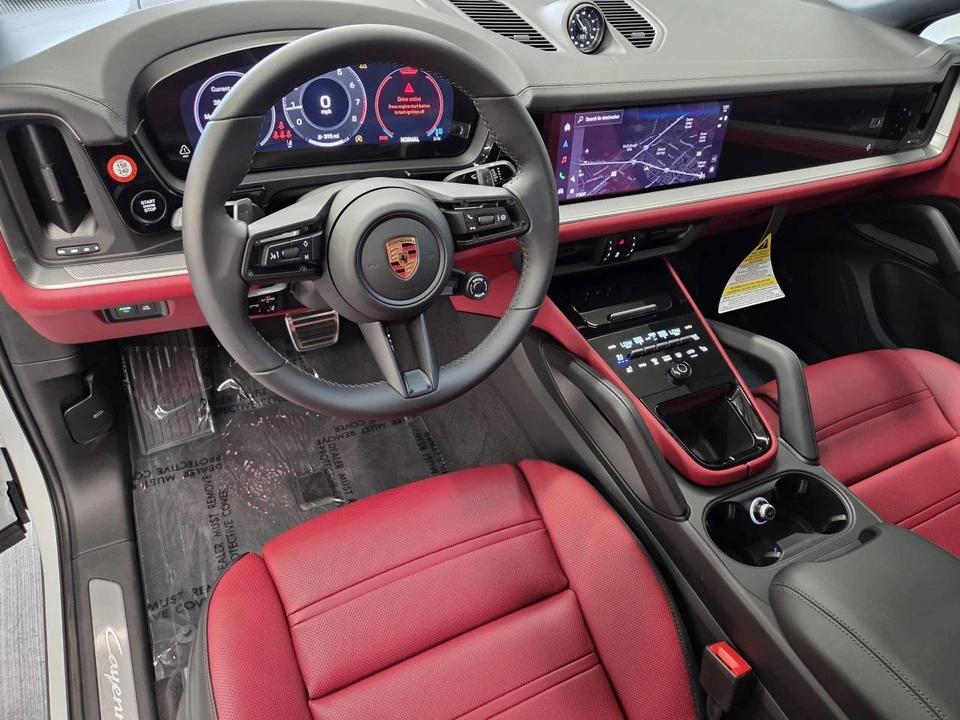 2026 Porsche 9Y0/9Y3 Cayenne Coupe - Image 4 of 5