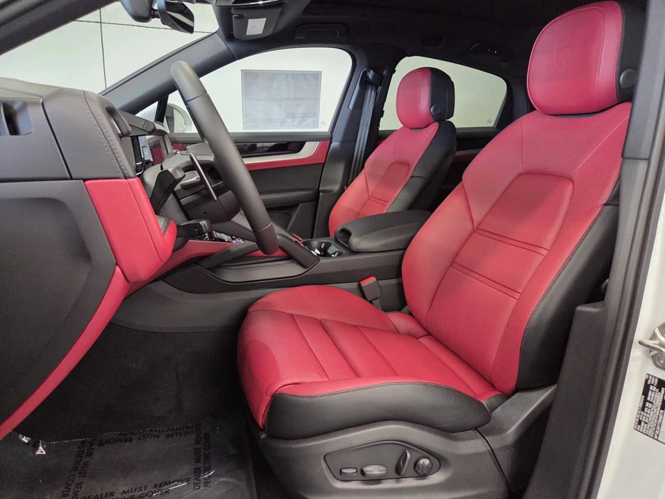 2026 Porsche 9Y0/9Y3 Cayenne Coupe - Image 5 of 5