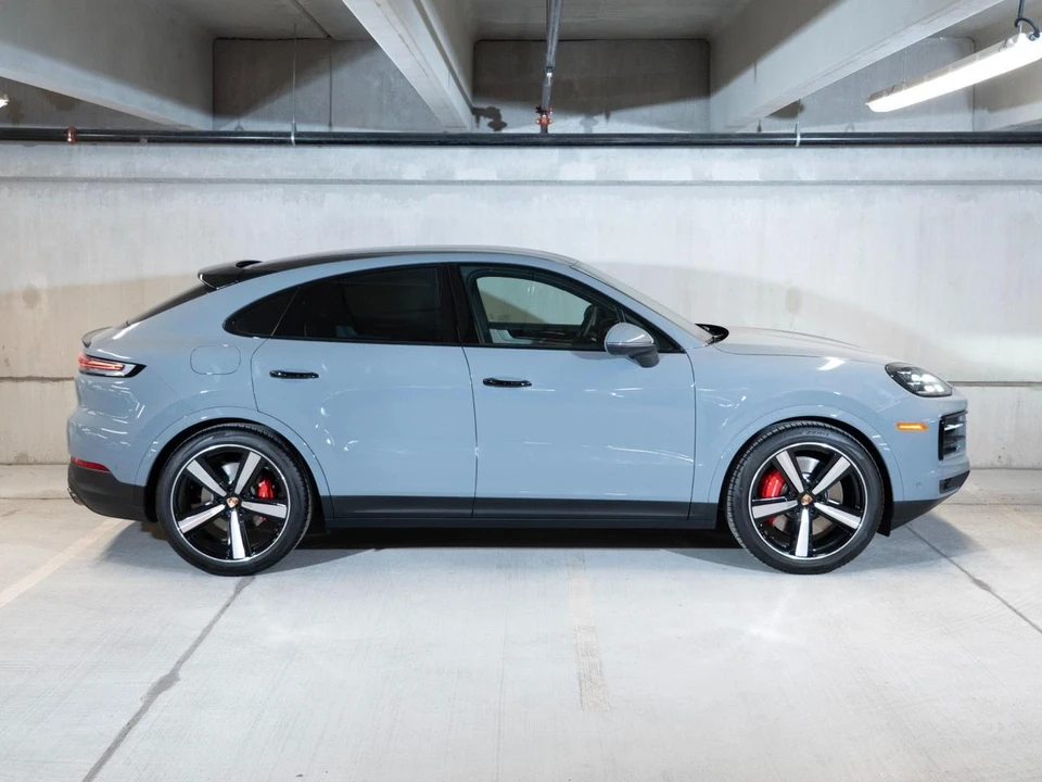 2026 Porsche 9Y0/9Y3 Cayenne Coupe - Image 8 of 30