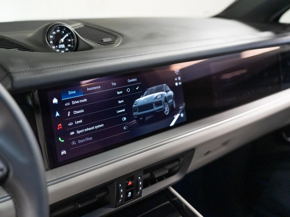 2026 Porsche 9Y0/9Y3 Cayenne Coupe - Image 21 of 30