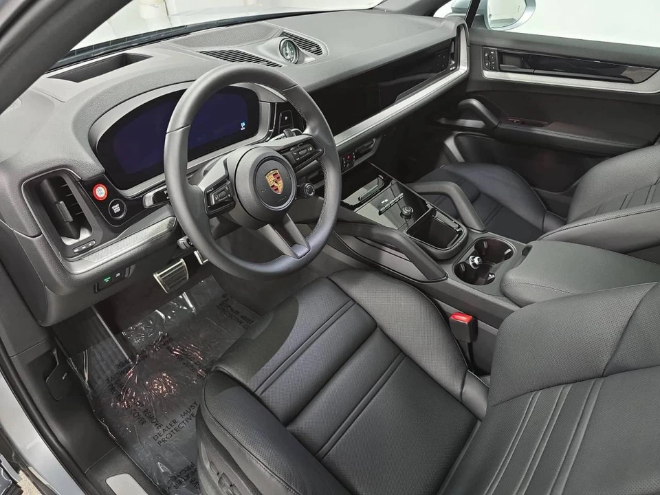 2026 Porsche 9Y0/9Y3 Cayenne Coupe - Image 4 of 4