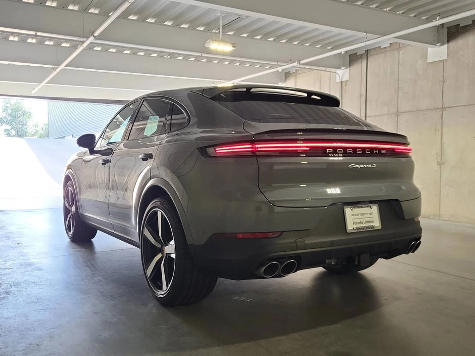 2026 Porsche 9Y0/9Y3 Cayenne S - Image 3 of 5
